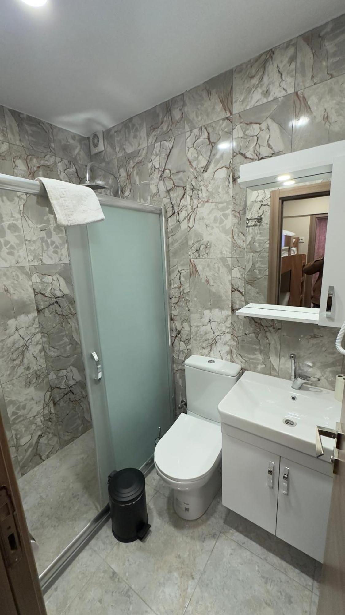 Golden Tulip Suite Apart Istambul Extérieur photo